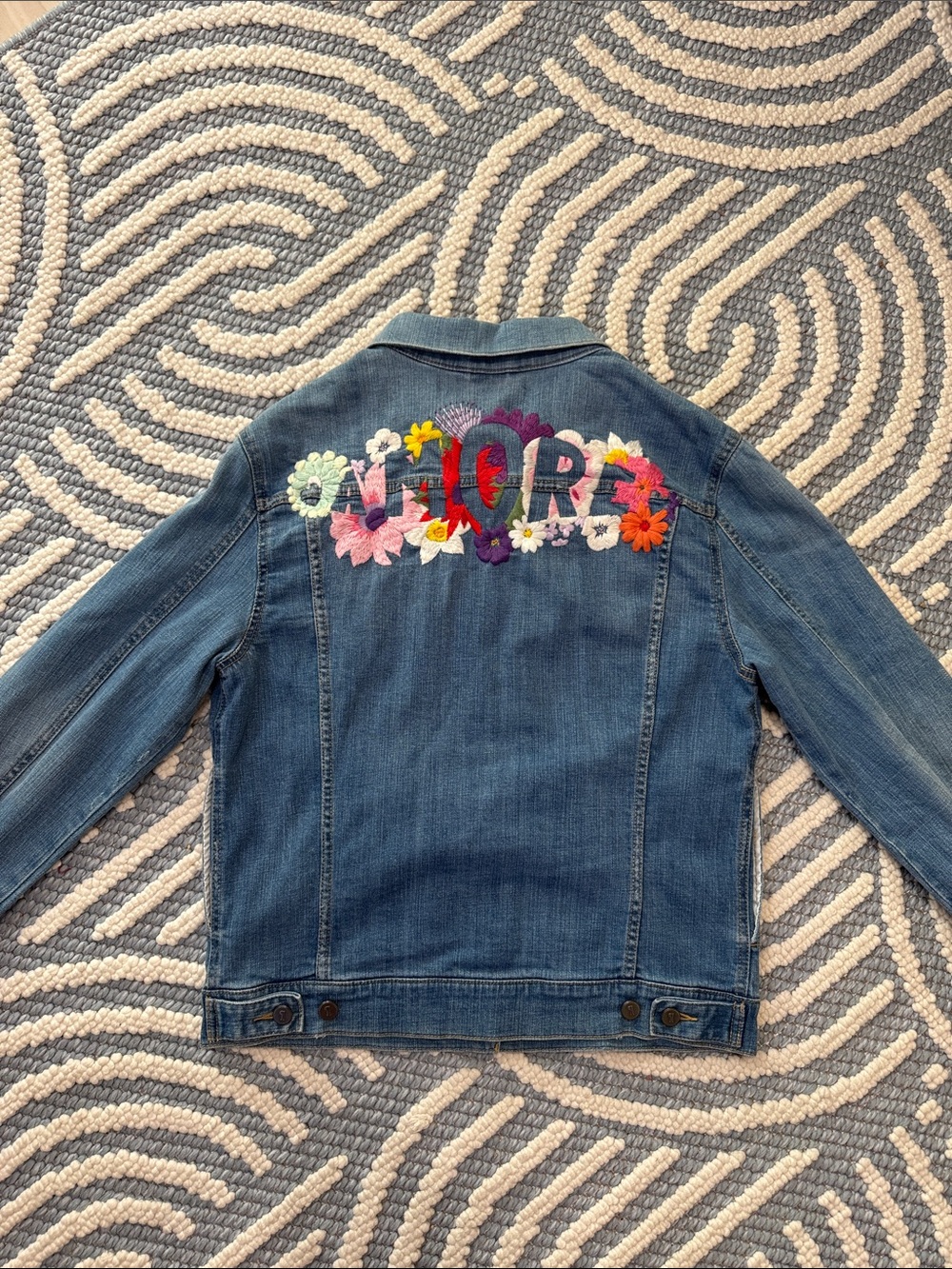 Pilcro Anthropologie Amore Floral Embroidered Denim Jacket M - Picture 3 of 6